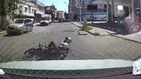 Batman’da saniyeler süren dikkatsizlik faciaya davetiye çıkardı: Kaza anı kamerada