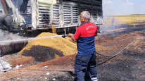 Mardin'in Kızıltepe ilçesinde buğday yüklü tırda yangın