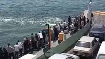 Saniyelerle yarıştı, tereddüt etmeden denize atladı: Feribot seferinde kahramanlık anı