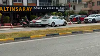 Hatay’da gelin arabası otomobille çarpıştı: 1 kişi yaralandı