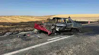 Afyonkarahisar'da kaza sonucu alev alan araçta sürücü hayatını kaybetti