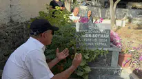 Safiye Soyman, oğlu Harun Akaröz'ün mezarı başında anıldı