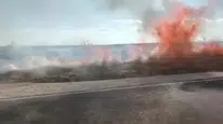 Biçerdöver kıvılcımları tarım arazisinde yangına yol açtı