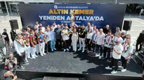 Erkan Taş, Kırkpınar zaferinin ardından Antalya'da coşkuyla karşılandı