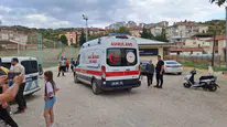 Çorum'da kapıya sıkışan çocuğun parmağı koptu, helikopter ambulansla Ankara'ya sevk edildi
