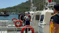 Fethiye açıklarında gezi teknesinde rahatsızlanan çocuk için tıbbi tahliye yapıldı