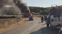 Bursa'nın Karacabey ilçesinde kaza sonrası otomobil yangını