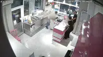 Ceyhan'da dondurmacıya yapılan silahlı saldırının görüntüleri ortaya çıktı