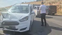 Gaziantep’te hafif ticari araç ile otomobil çarpıştı, 3 kişi yaralandı