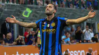 Hakan Çalhanoğlu'nun golüyle inter sezona hızlı başladı