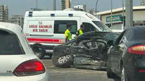 Mersin'de ambulans ile otomobil çarpıştı: Sağlık çalışanlarından teşekkürü hak eden müdahale