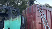 İnegöl'de seyir halindeki tırda çıkan yangın paniğe neden oldu