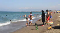 Karasu'da yaz heyecanı: Nüfus üç katına çıkıyor