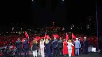 Büyükçekmece'de Zafer Bayramı etkinliği ve Cumhuriyet Meydanı'nın açılışı yapıldı