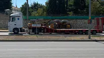 Burdur'da tır kazası: Greyder devrildi, ulaşım aksadı