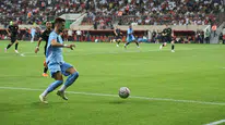Süper Lig'de Amed Sportif ve Trabzonspor'un ilk yarısı 1-1 berabere bitti