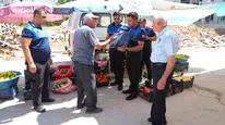 Battalgazi’de semt pazarlarındaki denetimler, esnafı uyarıyor