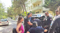 Menteşe'de motokurye polise mukavemet edince gözaltına alındı