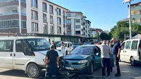 Kazadan kaçan kadına motosiklet çarptı: Yaralı hastaneye kaldırıldı
