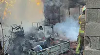 İnegöl'de bağ evindeki yangın tarım makinelerini de etkiledi