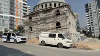 Tarsus'ta cami inşaatında gece bekçisi ölü bulundu