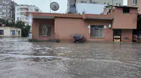 Mersin'de sağanak yağış sonrası sel felaketi: Kızkalesi'nde su taşkınları meydana geldi