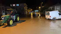 Sakarya'nın Darıçayırı Mahallesi'nde ulaşım güçlükle sağlanıyor
