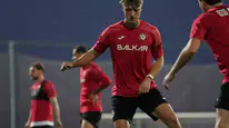 Burak Yılmaz, Çorum FK'nın başında ilk antrenmanını gerçekleştirdi