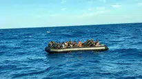 Dalaman'da lastik botta 39 düzensiz göçmen yakalandı