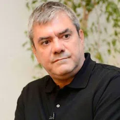 Yılmaz Özdil