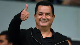 Acun Ilıcalı aile boyu sohbette, trafik kuralları arka koltukta!