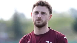 Mustafa Eskihellaç kimdir, nereli, kaç yaşında, boyu kaç, hangi takımlarda oynadı, mevkisi ne, Trabzonspor’a ne zaman transfer oldu?