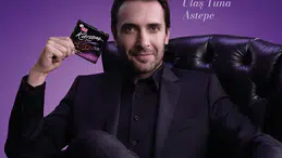 Ulaş Tuna Astepe ilk reklam projesinde ETİ Karam’la çekimde