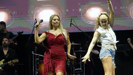 Kiraz Festivali'nde final gecesi: Demet Akalın ve Sakiler sahnede
