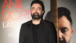 Hem diş hekimi hem müzisyen olan Anıl Doruk yeni şarkılarının lansmanını yaptı