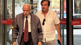 Ali Gültiken babasıyla alışveriş merkezinde görüntülendi