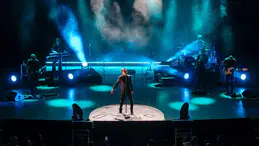 Teoman Harbiye Açıkhava'da konser verdi: Gençleri sahne önüne davet etti
