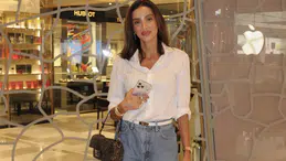 Özge Ulusoy Zorlu AVM'de görüntülendi: Tatil ve iş dengesini açıkladı