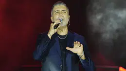 Ankara Kültür Yolu Festivali'nde Özcan Deniz sahne aldı
