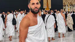 Benzema’dan Kabe’de duygusal anlar: İhramlı fotoğrafına beğeni Yağdı!