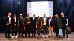 Sporda bilim ve vizyon zirvesi paneli genç sporcuları buluşturdu