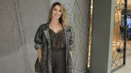 Nilay Erdönmez Zorlu AVM'de şıklığıyla dikkat çekti