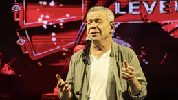 Levent Yüksel Kıbrıs'ta sahne aldı: Yeni sezonun ilk konserinde coşku yaşandı
