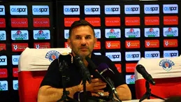 Okan Buruk'tan Galatasaray'da "devam" mesajı: Hayalim burada daha çok kupa kaldırmak