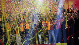 RAMS Park’ta tarihi gece: Galatasaray 26. şampiyonluk kupasına görkemli bir törenle kavuştu