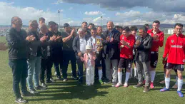 Tavşanlı’da şampiyonluk coşkusu: Namağlup Göbelspor tarih yazdı