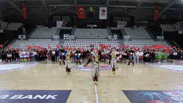 Potada şampiyonluk yarışı Manisa’da start aldı: Geleceğin yıldızları parkeye indi