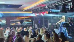 Ferhat Göçer ve Ömür Gedik sokak hayvanları için konser verdi
