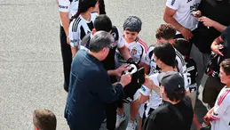 Beşiktaş başkanı serdal adalı, slovakya kampında futbol takımıyla bir araya geldi