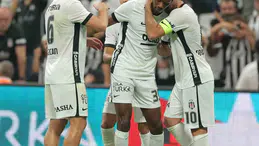 Beşiktaş, Midtjylland karşısında ilk yarıyı önde kapadı